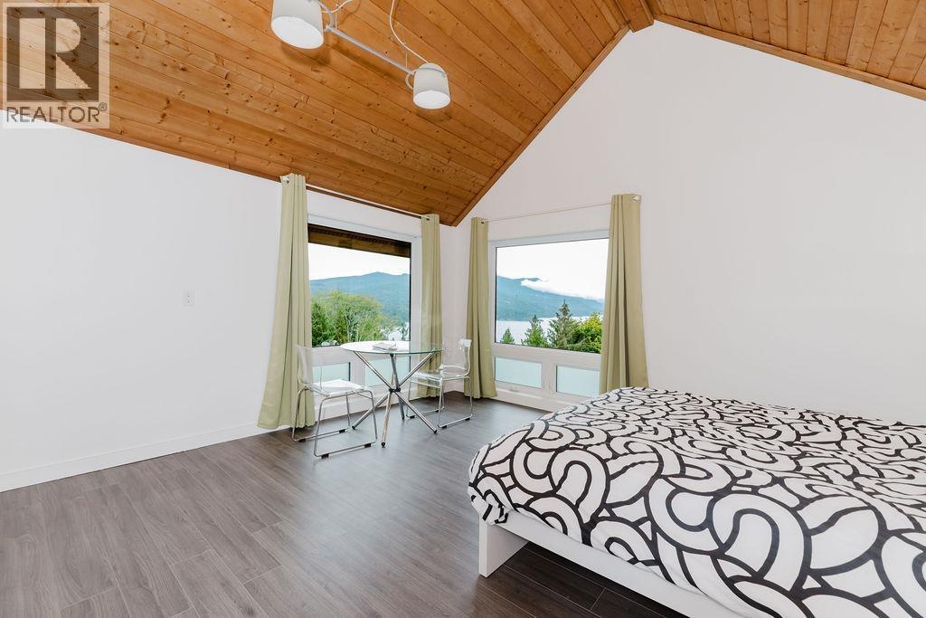 5895 Skookumchuk Road Property Photo 32