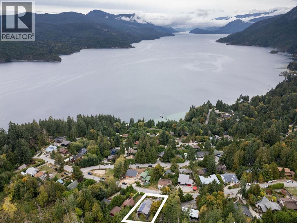 5895 Skookumchuk Road Property Photo 34