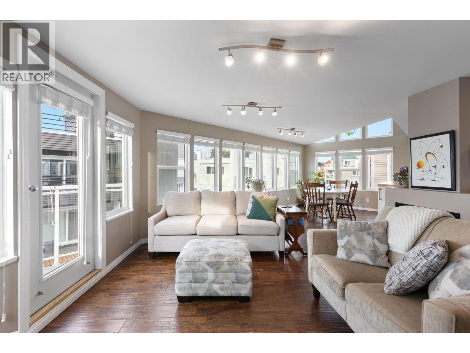 13 3459 W River Road Property Photo 19