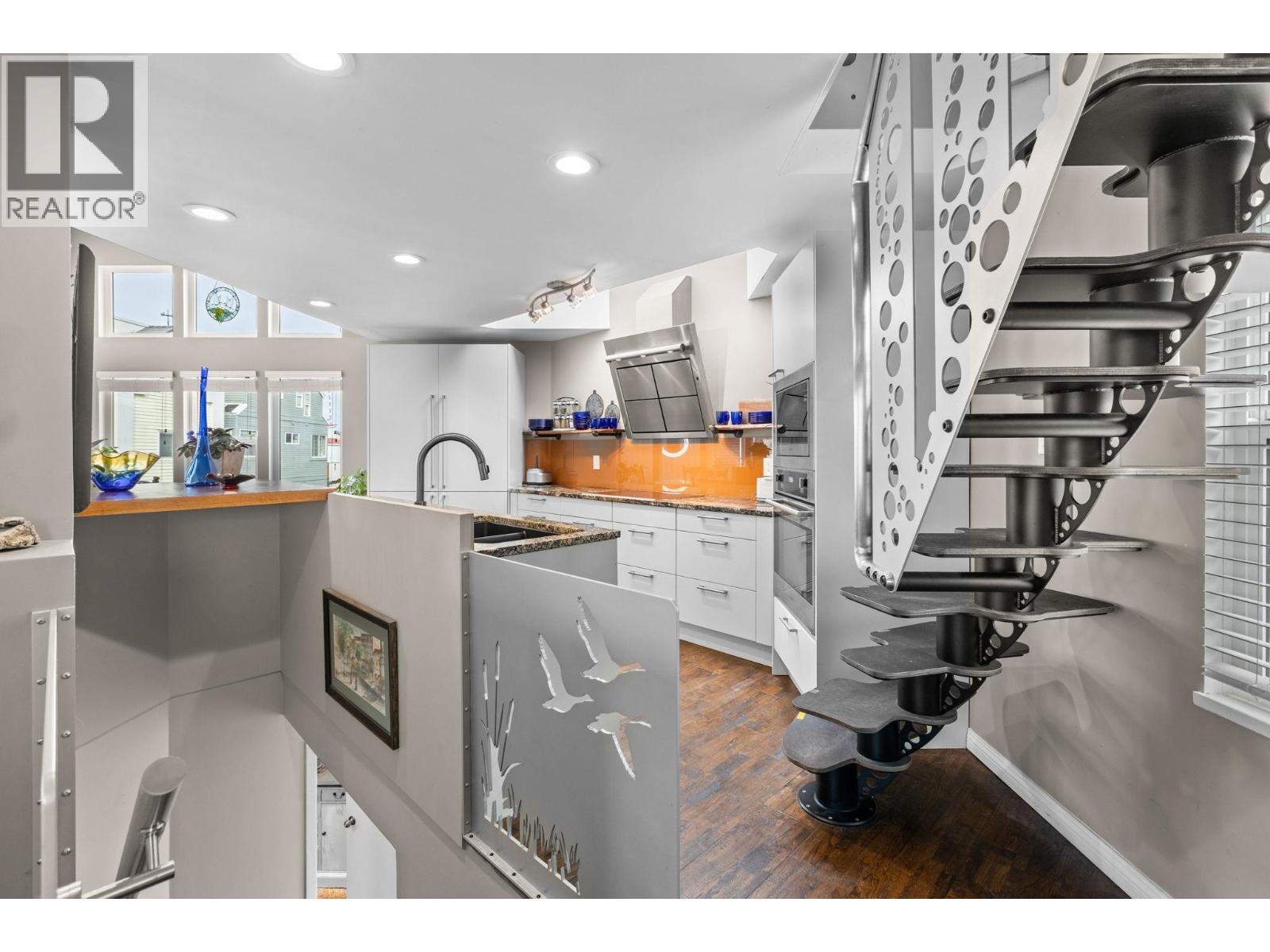 13 3459 W River Road Property Photo 25