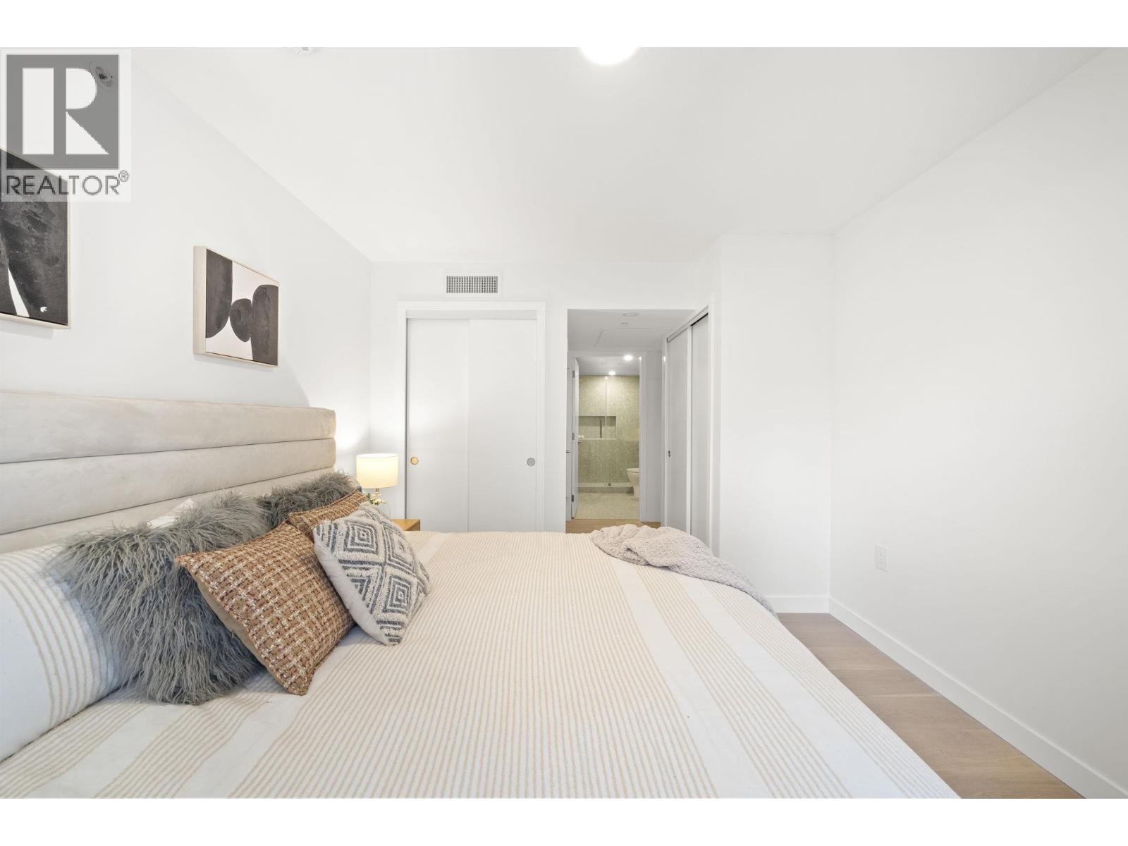 106 5212 Cambie Street Property Photo 18
