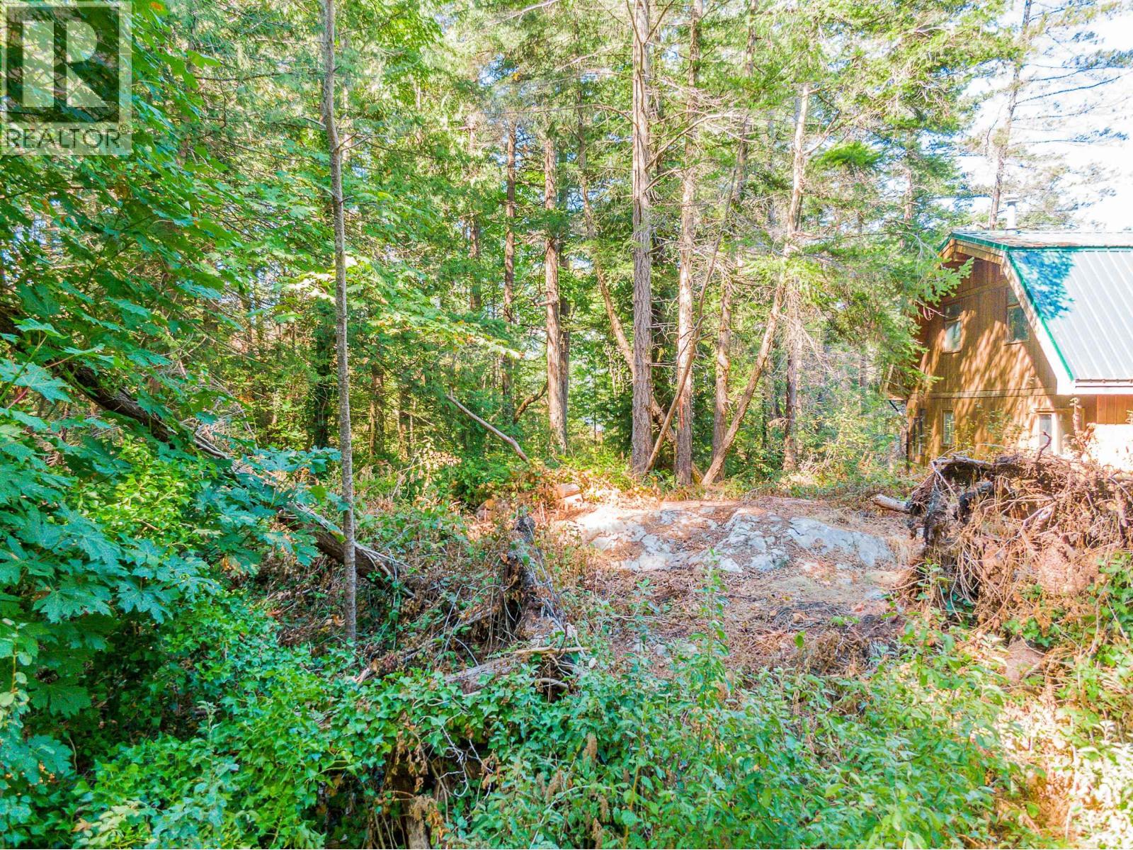 16 Passage Island Property Photo 10