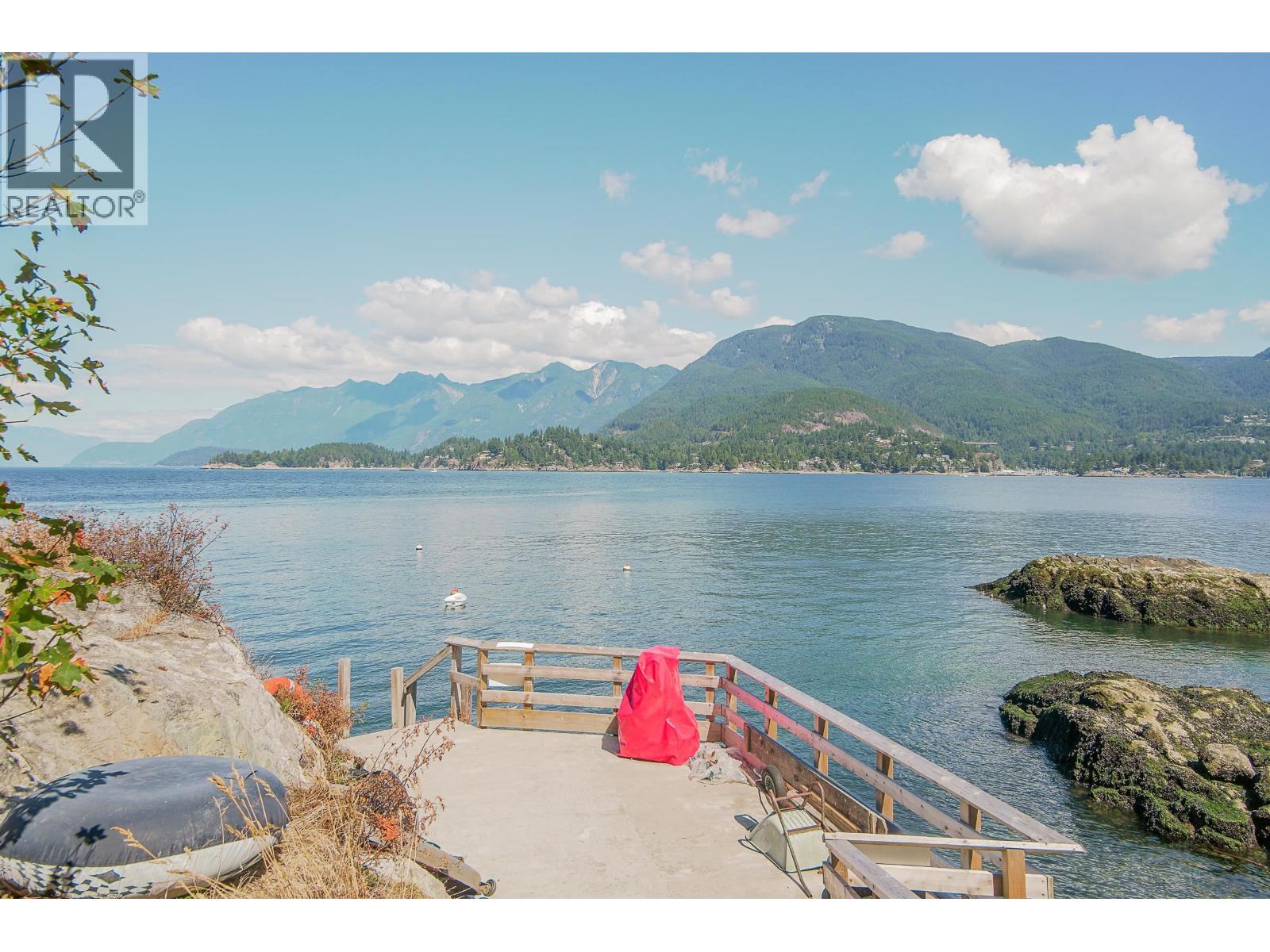 16 Passage Island Property Photo 16