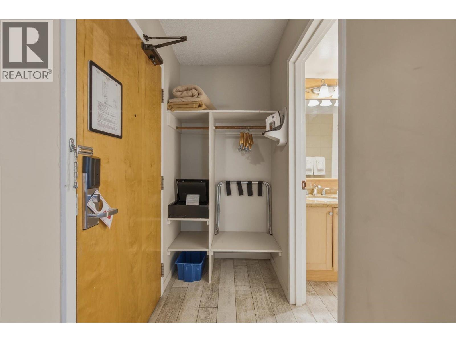 254 4429 Sundial Place Property Photo 10