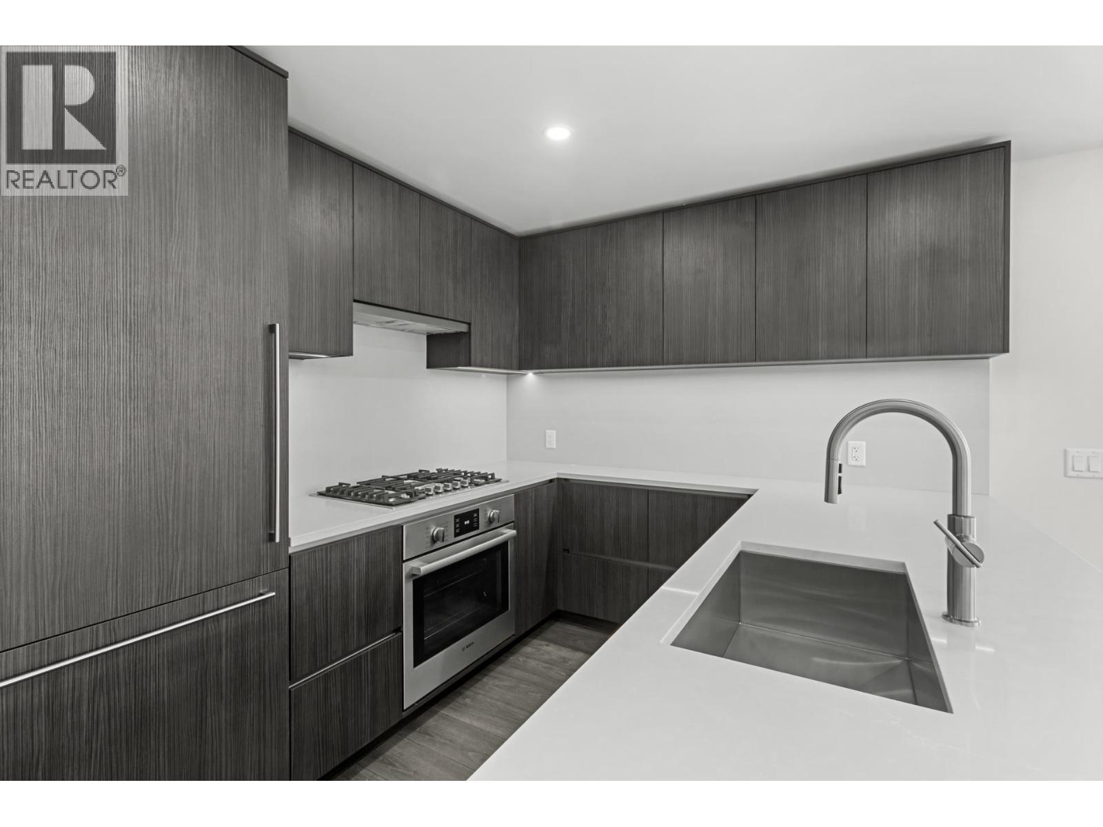 2502 5987 Wilson Avenue Property Photo 13