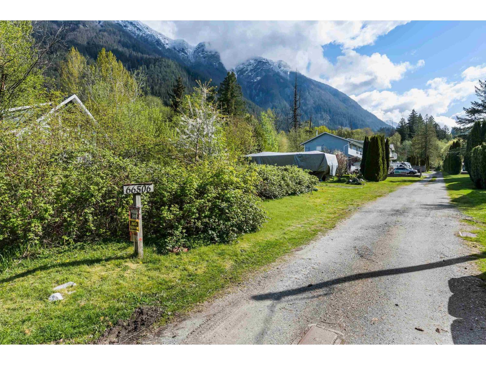 66506 Kawkawa Lake Road Property Photo 5