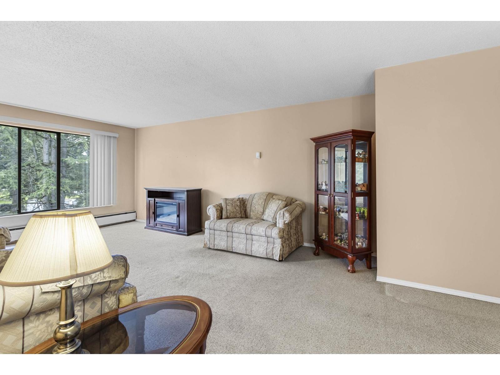 311 32175 Old Yale Road Property Photo 4