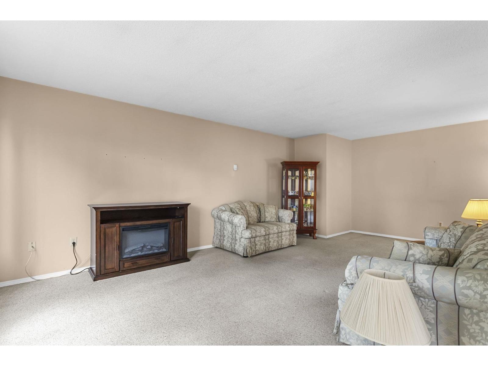 311 32175 Old Yale Road Property Photo 9