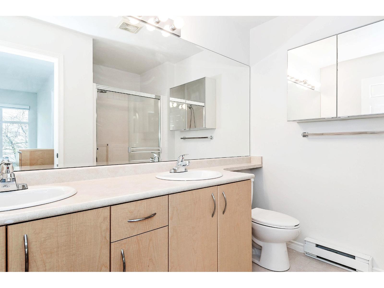 28 14959 58 Avenue Property Photo 16