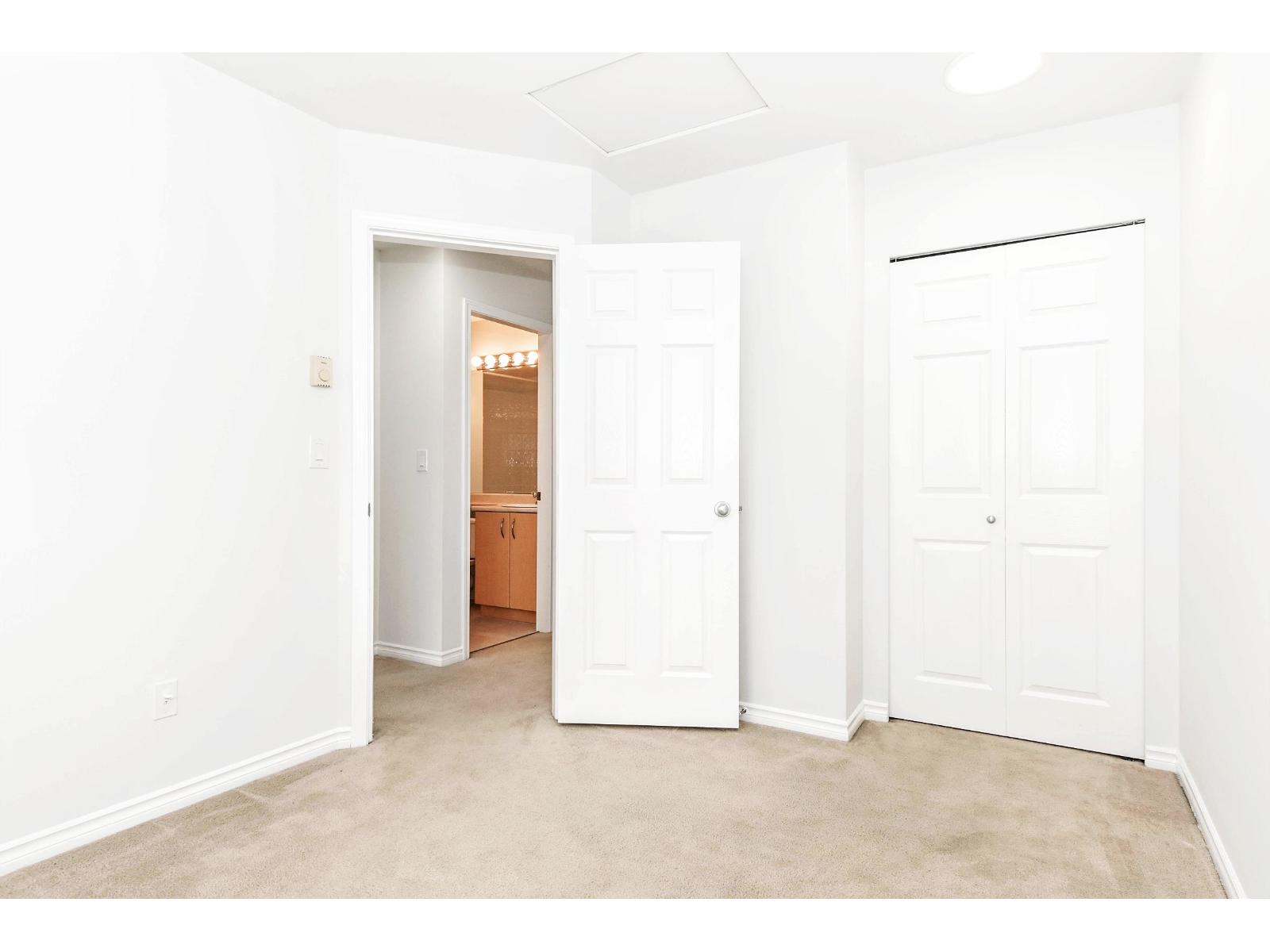 28 14959 58 Avenue Property Photo 18