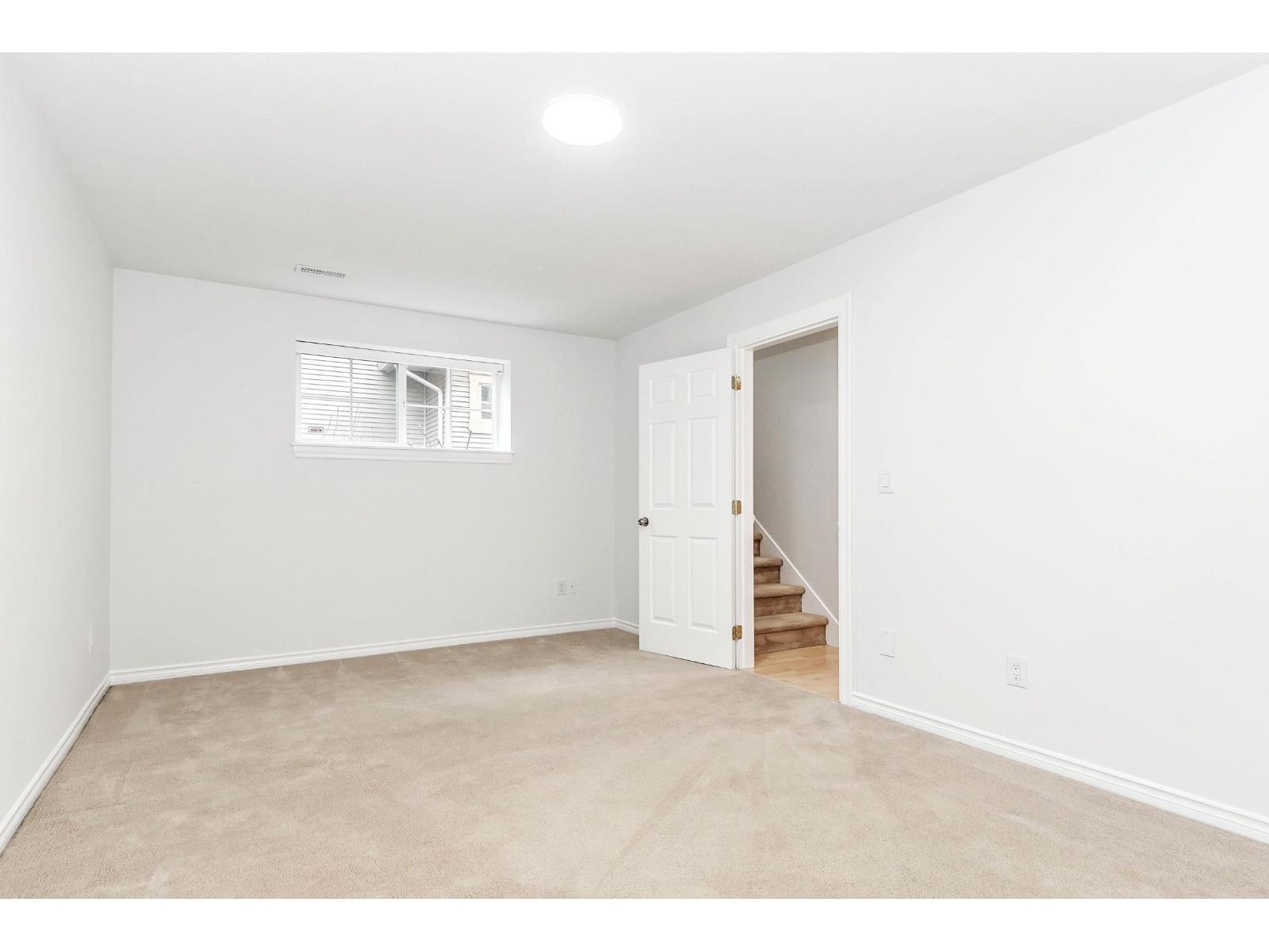 28 14959 58 Avenue Property Photo 23