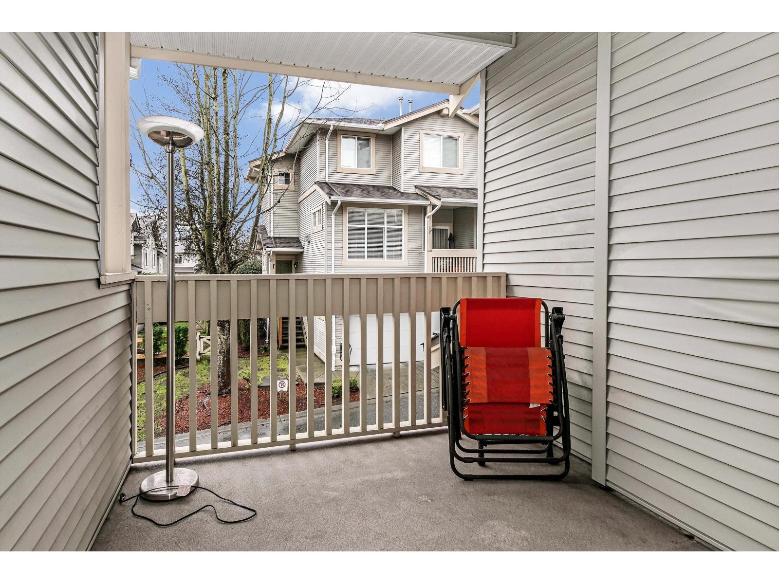 28 14959 58 Avenue Property Photo 25