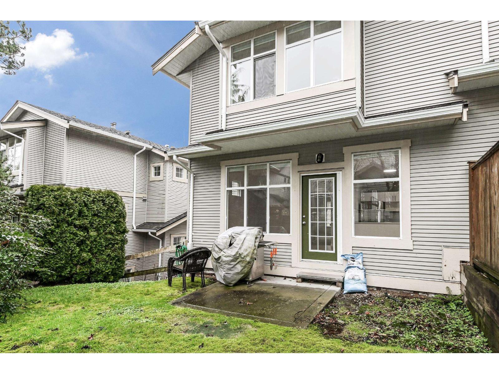 28 14959 58 Avenue Property Photo 26