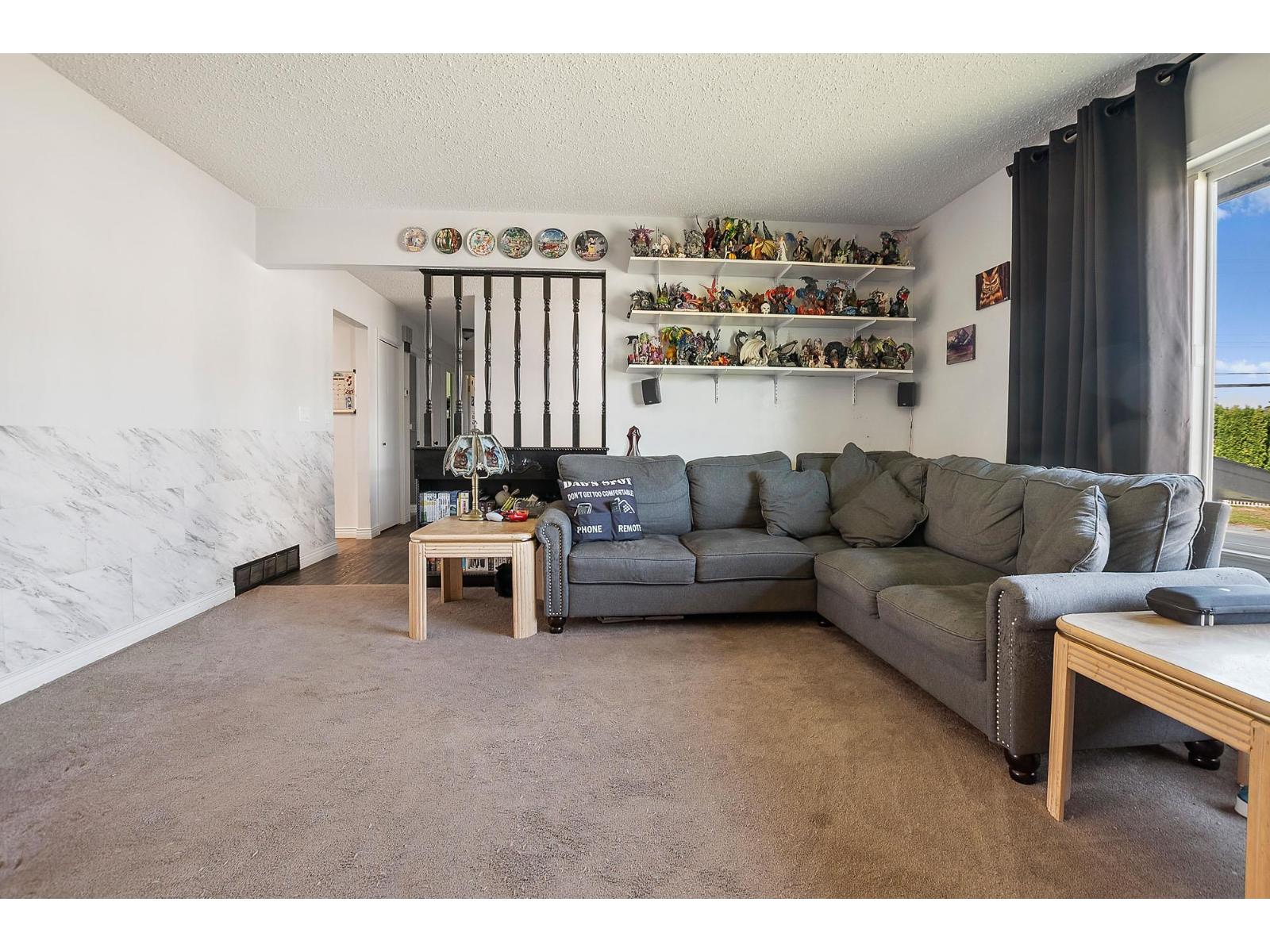 8789 Butchart Street Property Photo 7