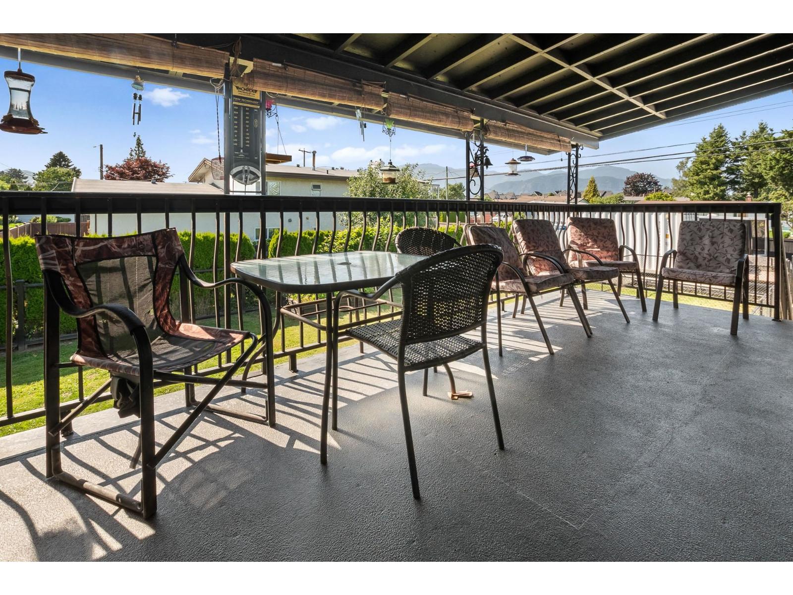 8789 Butchart Street Property Photo 30