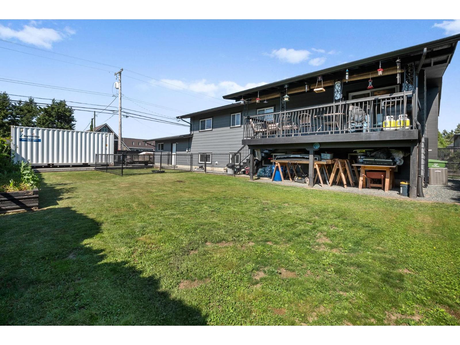 8789 Butchart Street Property Photo 33