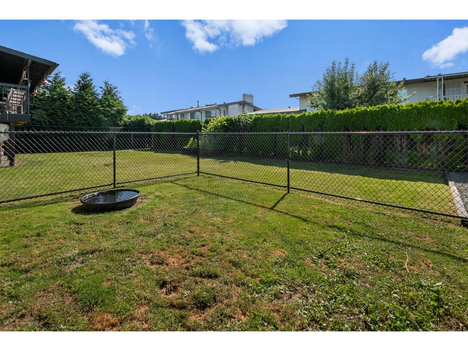 8789 Butchart Street Property Photo 36