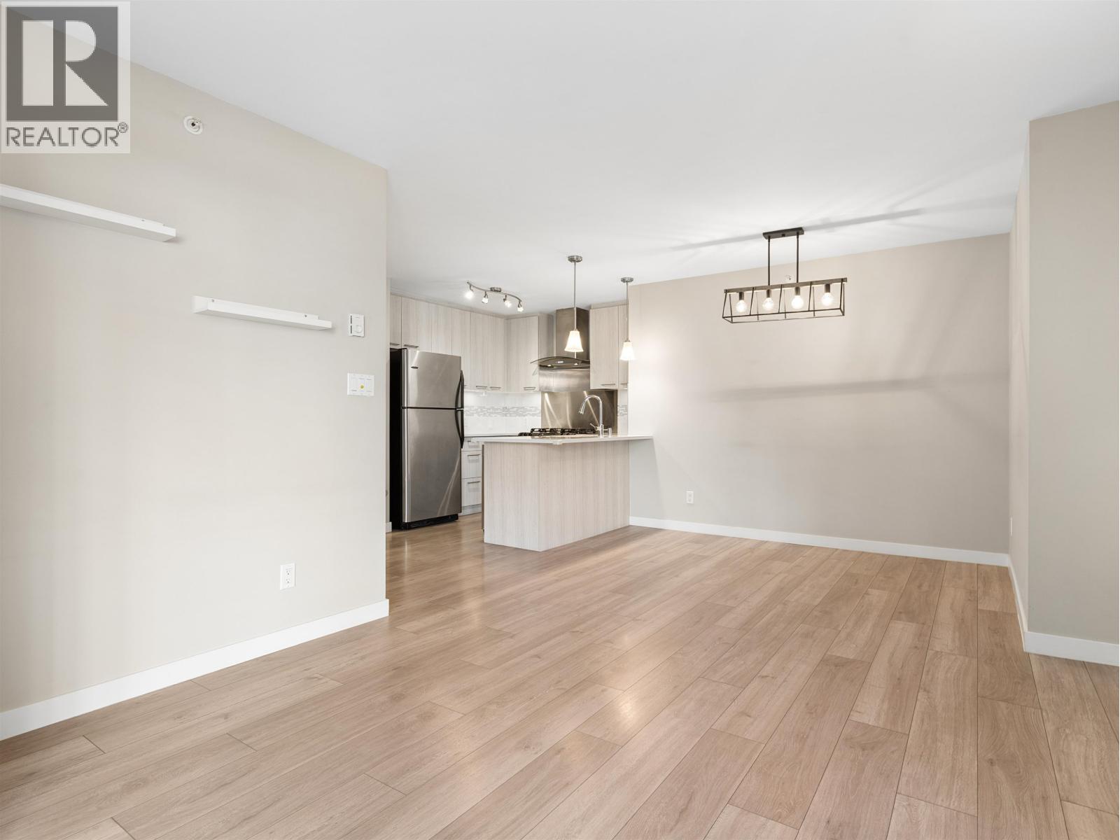 219 8480 Granville Avenue Property Photo 11