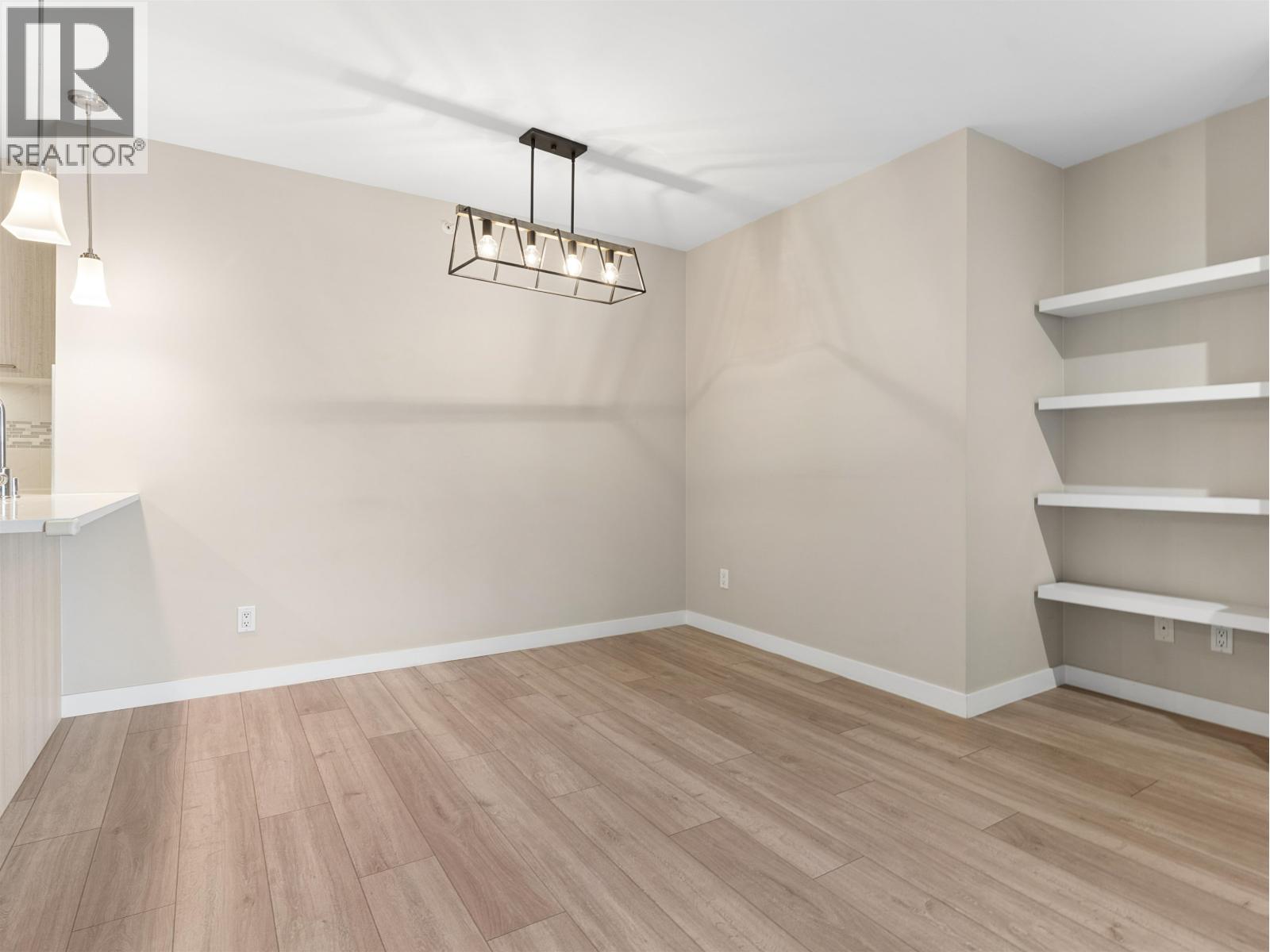 219 8480 Granville Avenue Property Photo 15