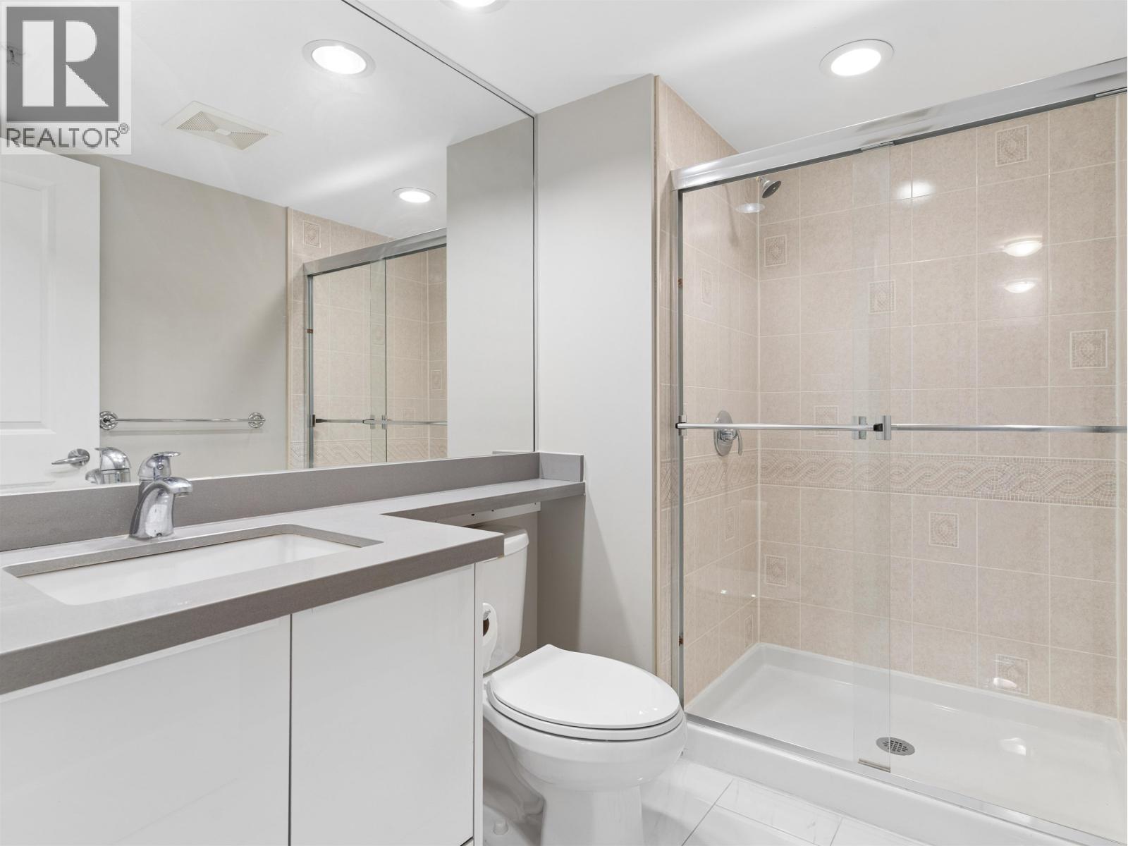 219 8480 Granville Avenue Property Photo 26