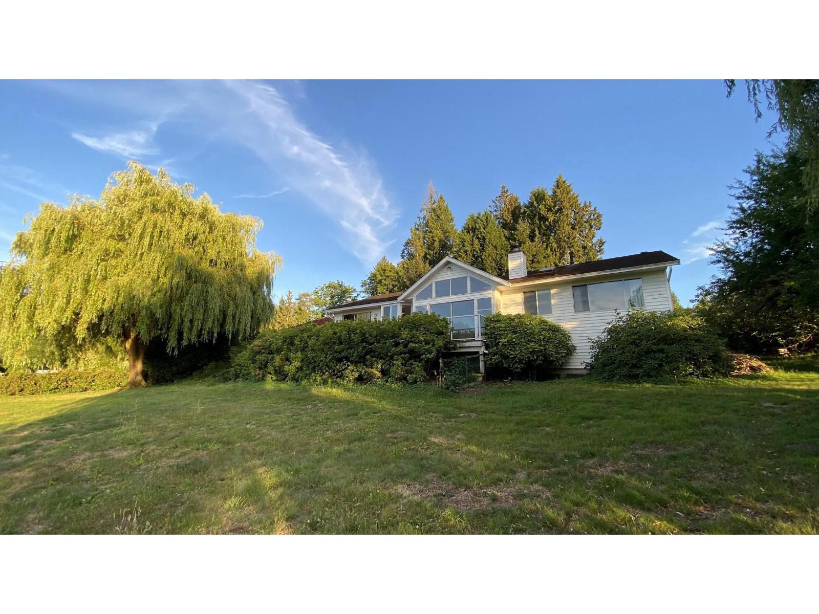 17325 31 Avenue Property Photo 2