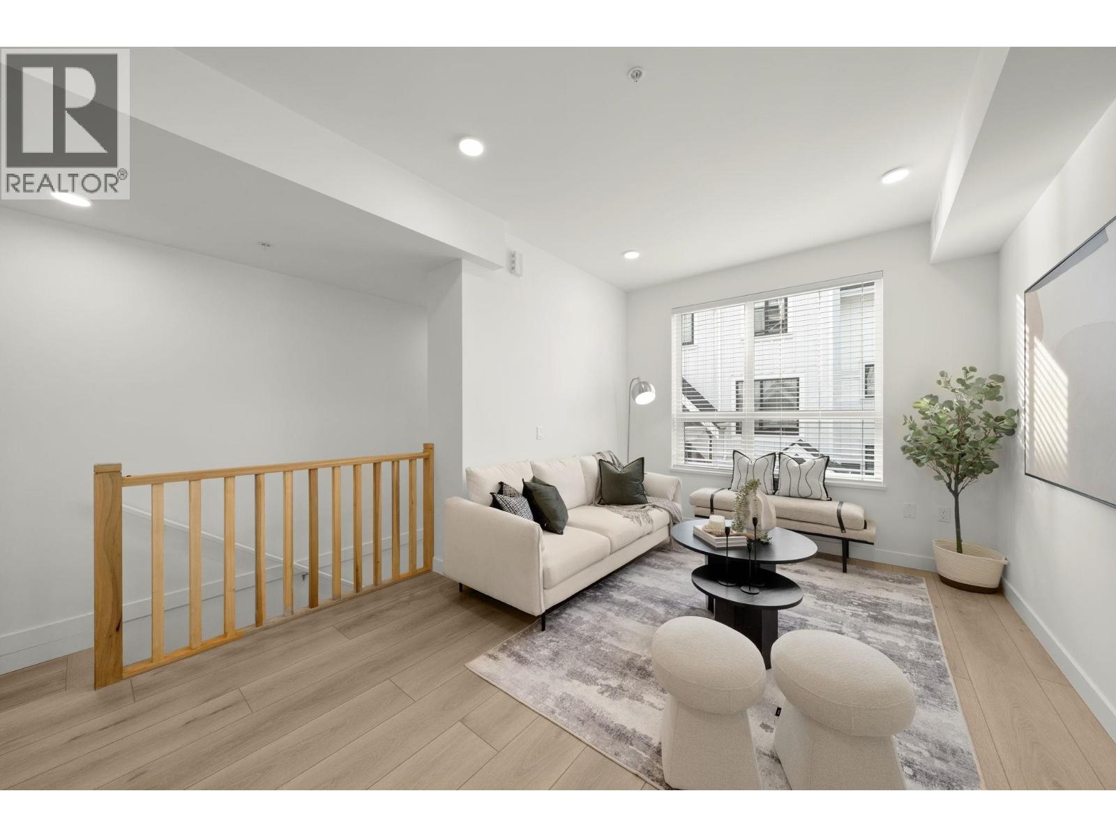 20 728 Lea Avenue Property Photo 3