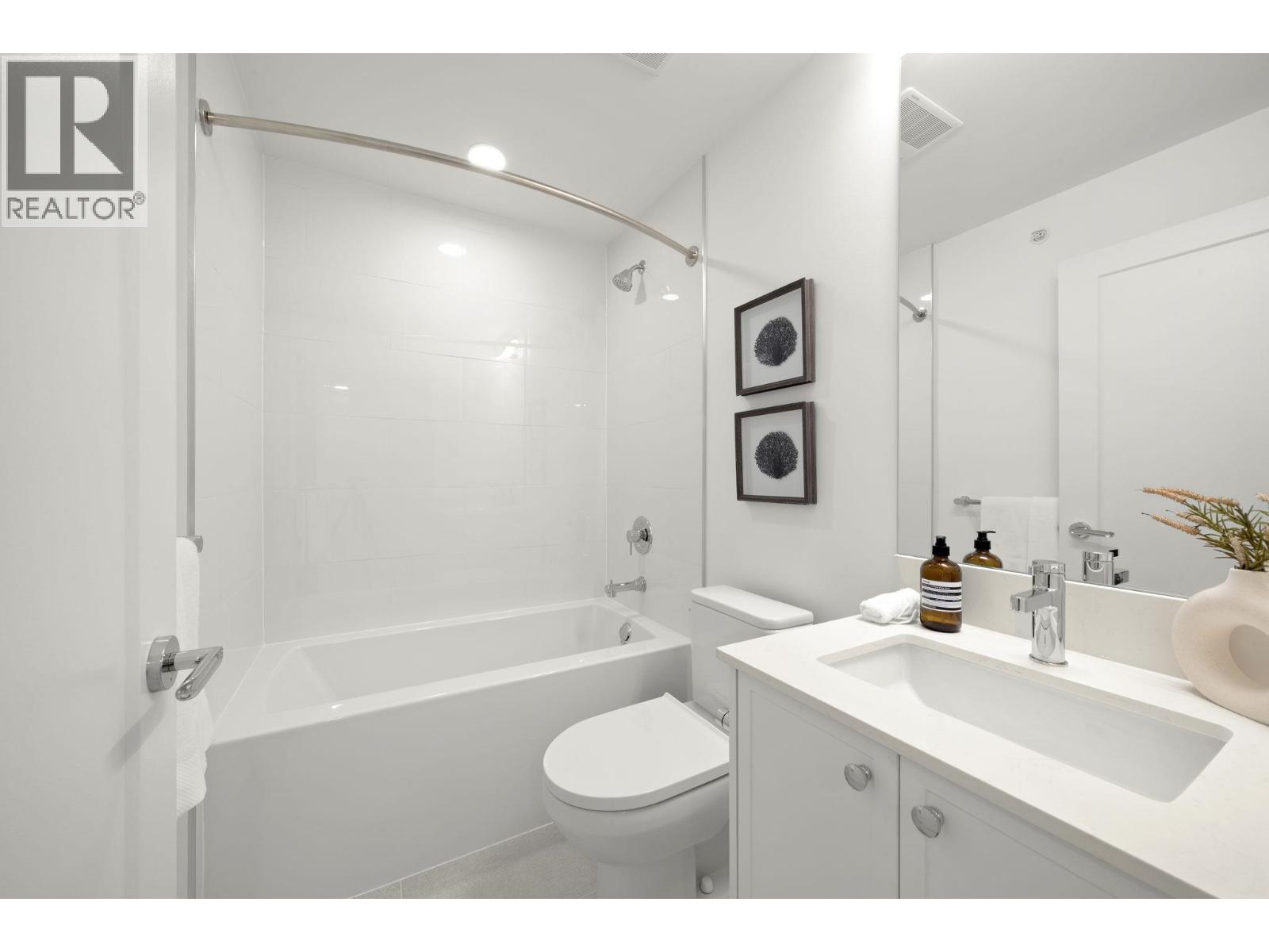 20 728 Lea Avenue Property Photo 7