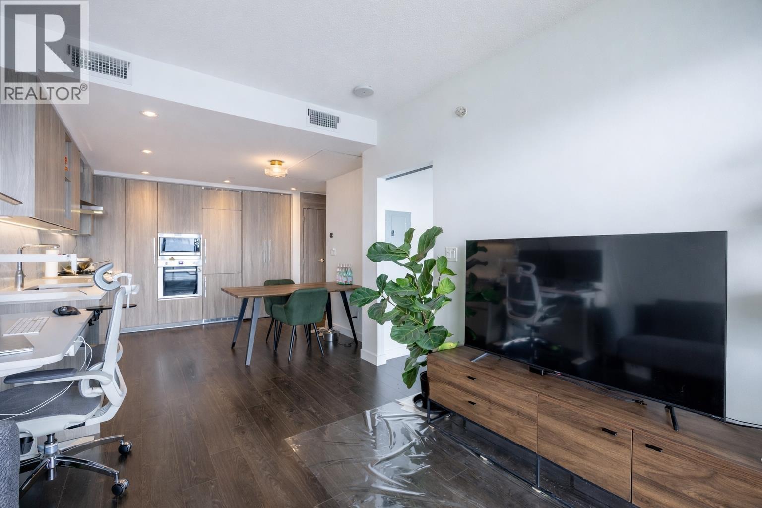 4309 4730 Lougheed Highway Property Photo 3