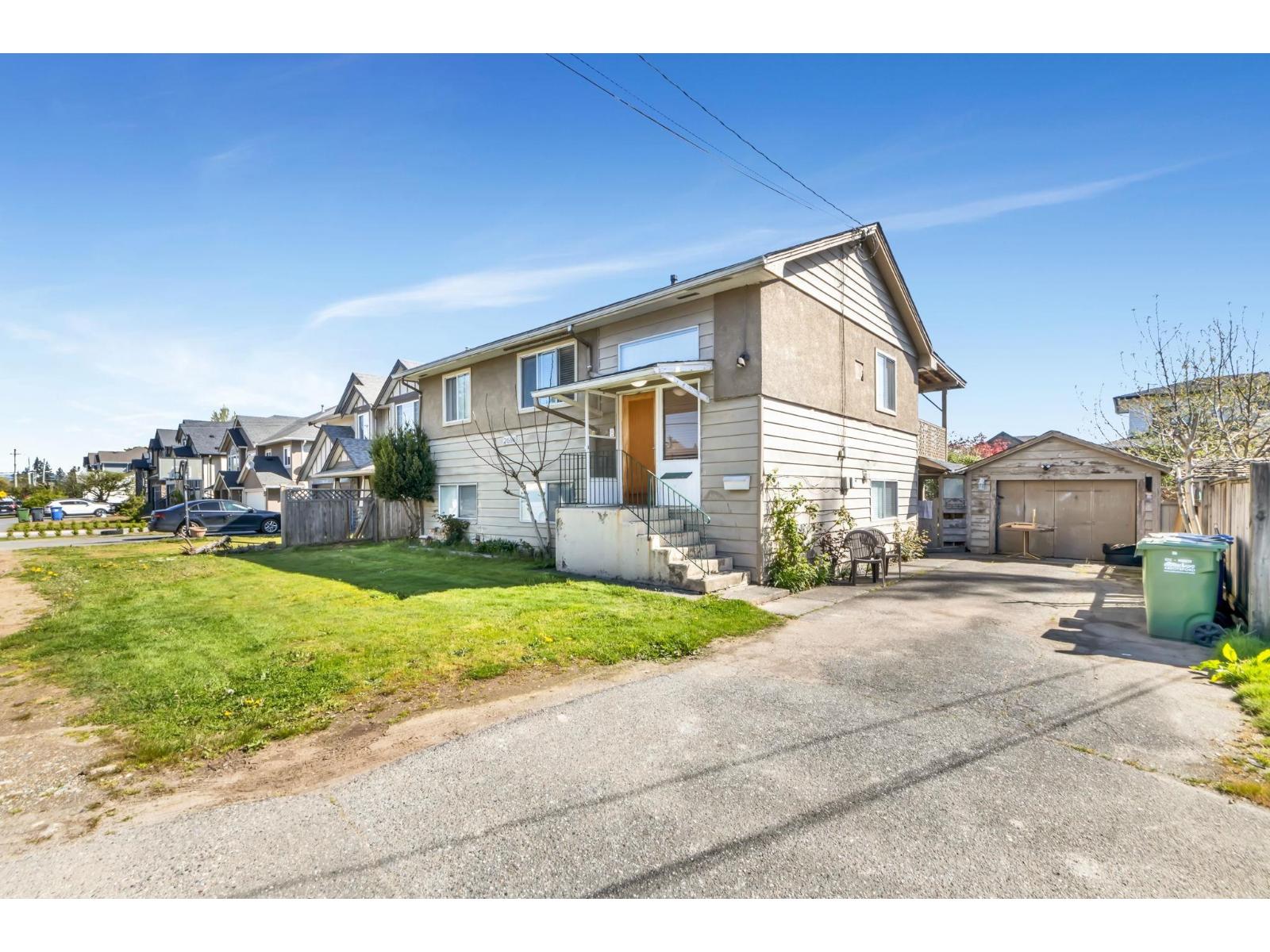 2680 Victoria Street Property Photo 1