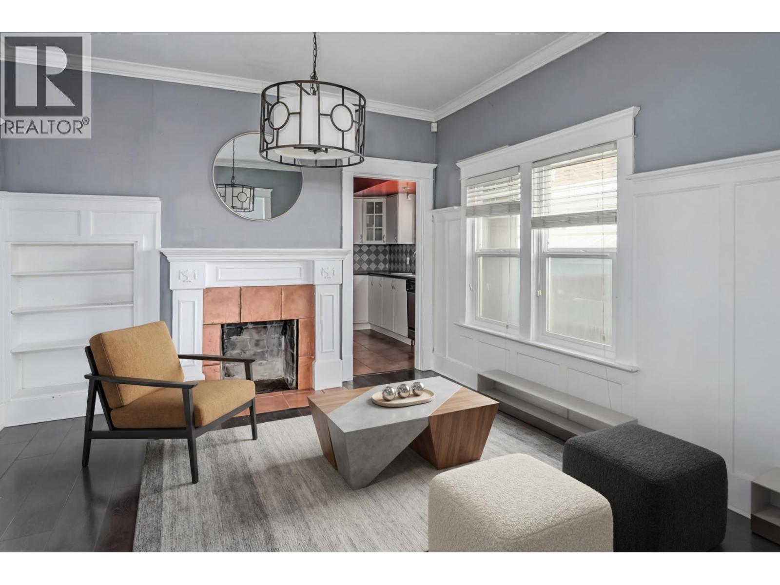 6085 Quebec Street Property Photo 6