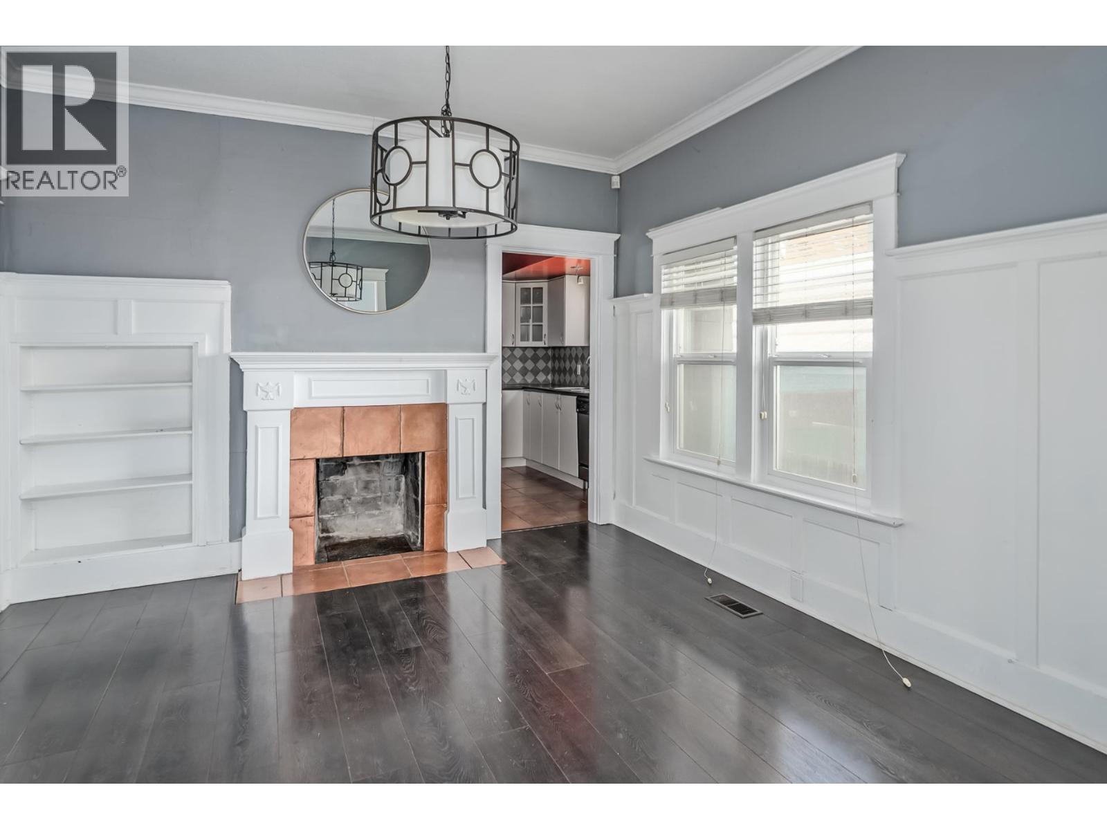 6085 Quebec Street Property Photo 13