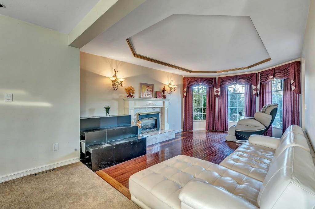 17986 67 Avenue Property Photo 2
