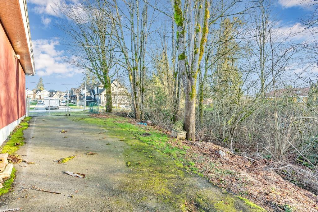 17986 67 Avenue Property Photo 28