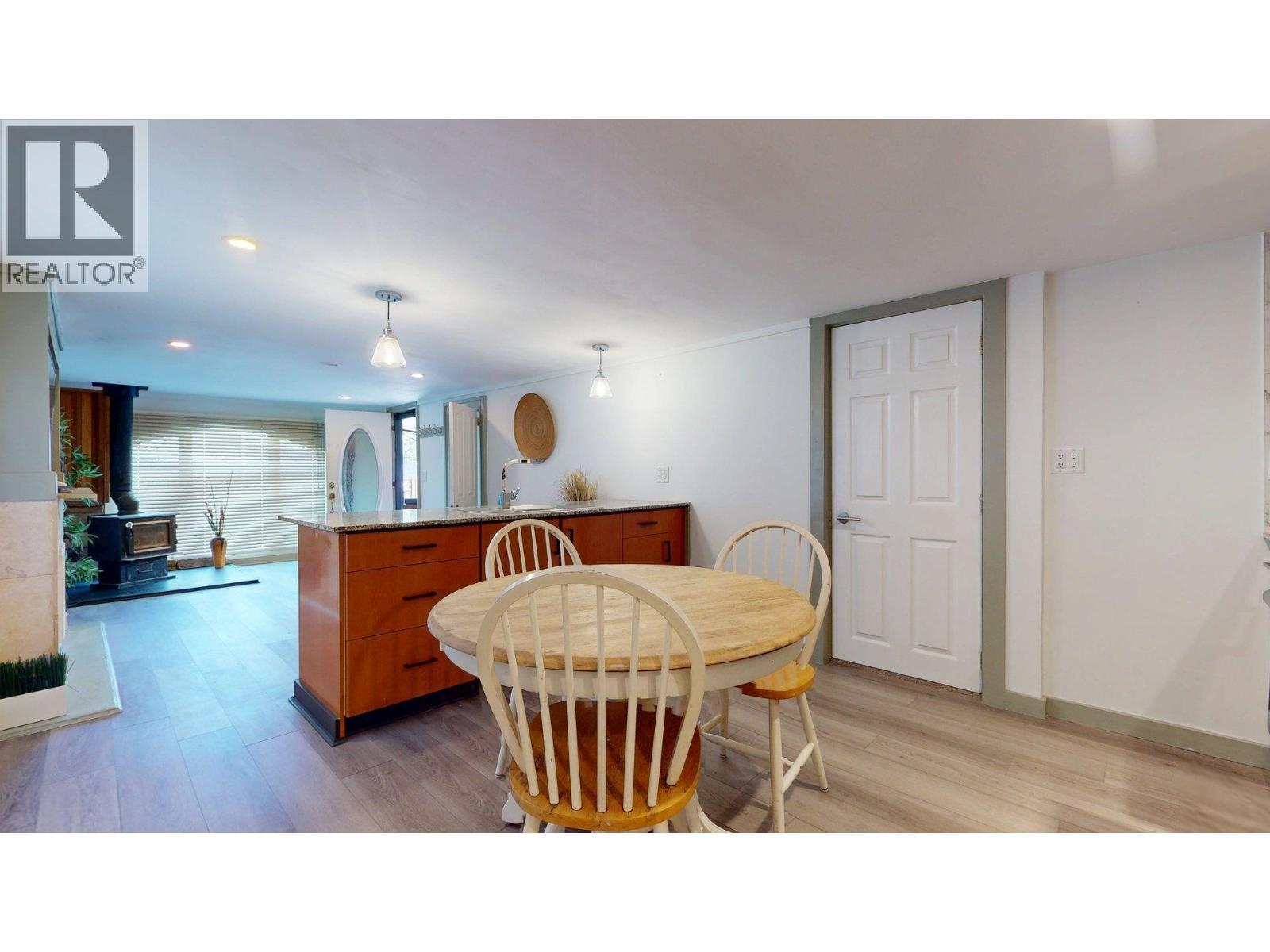 20 40022 Government Road Property Photo 12