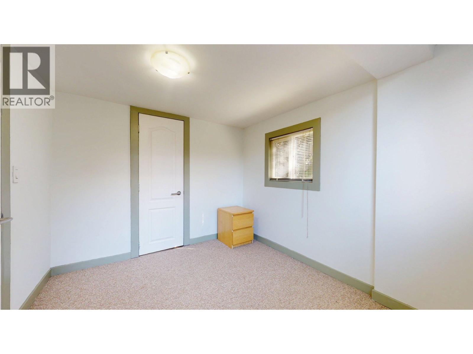 20 40022 Government Road Property Photo 23