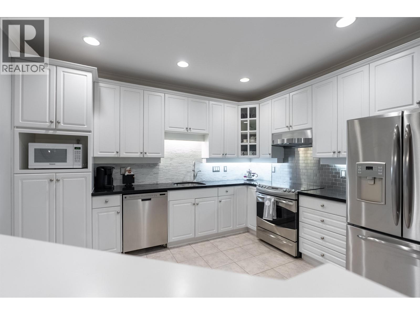 109 3280 Plateau Boulevard Property Photo 10