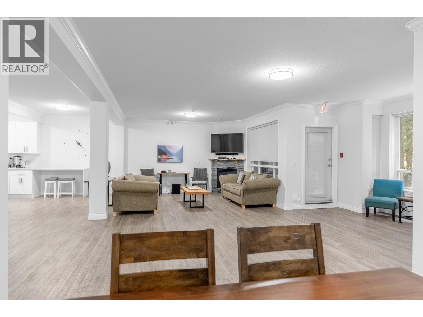 109 3280 Plateau Boulevard Property Photo 32