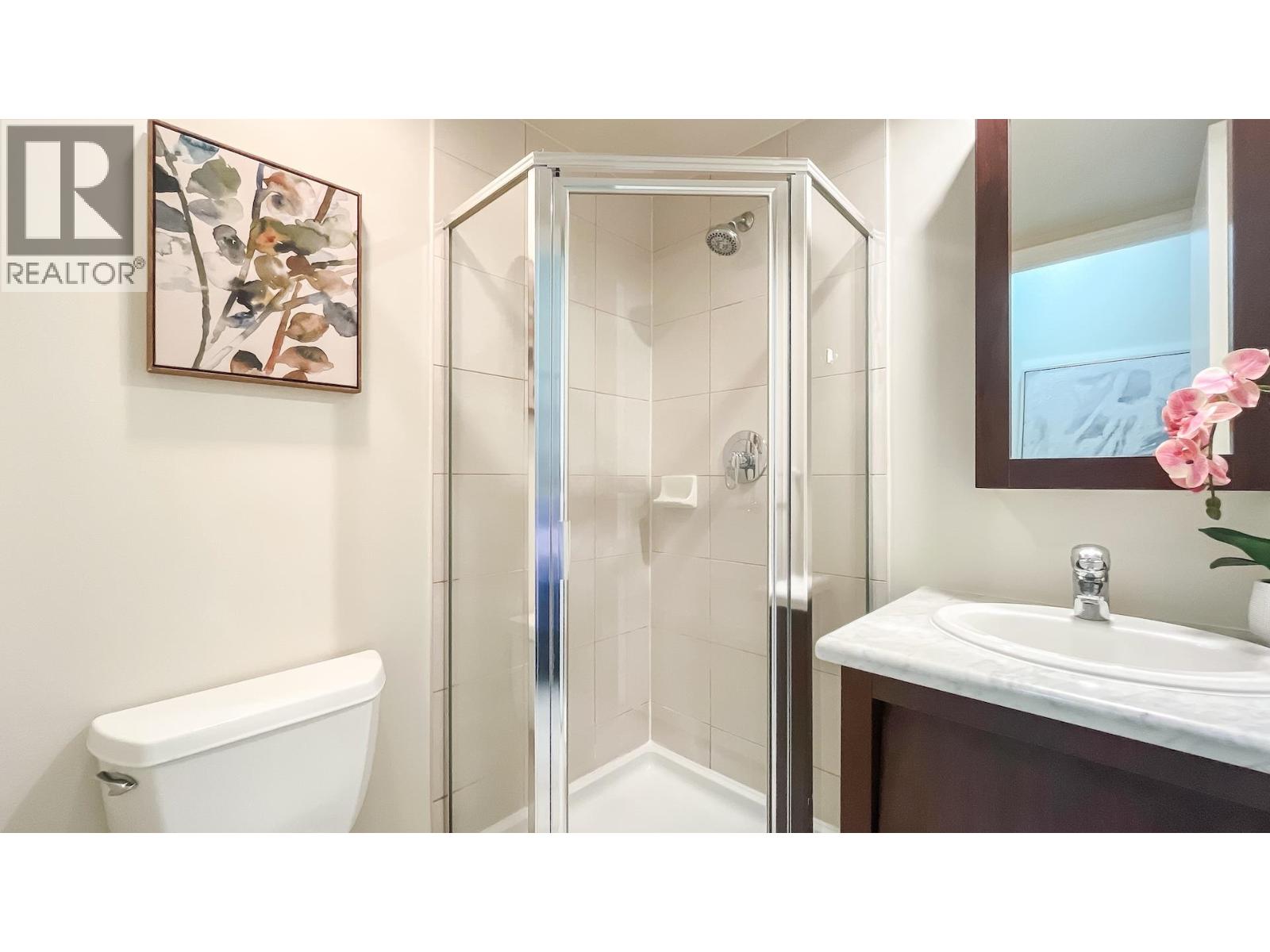 301 7368 Sandborne Avenue Property Photo 24