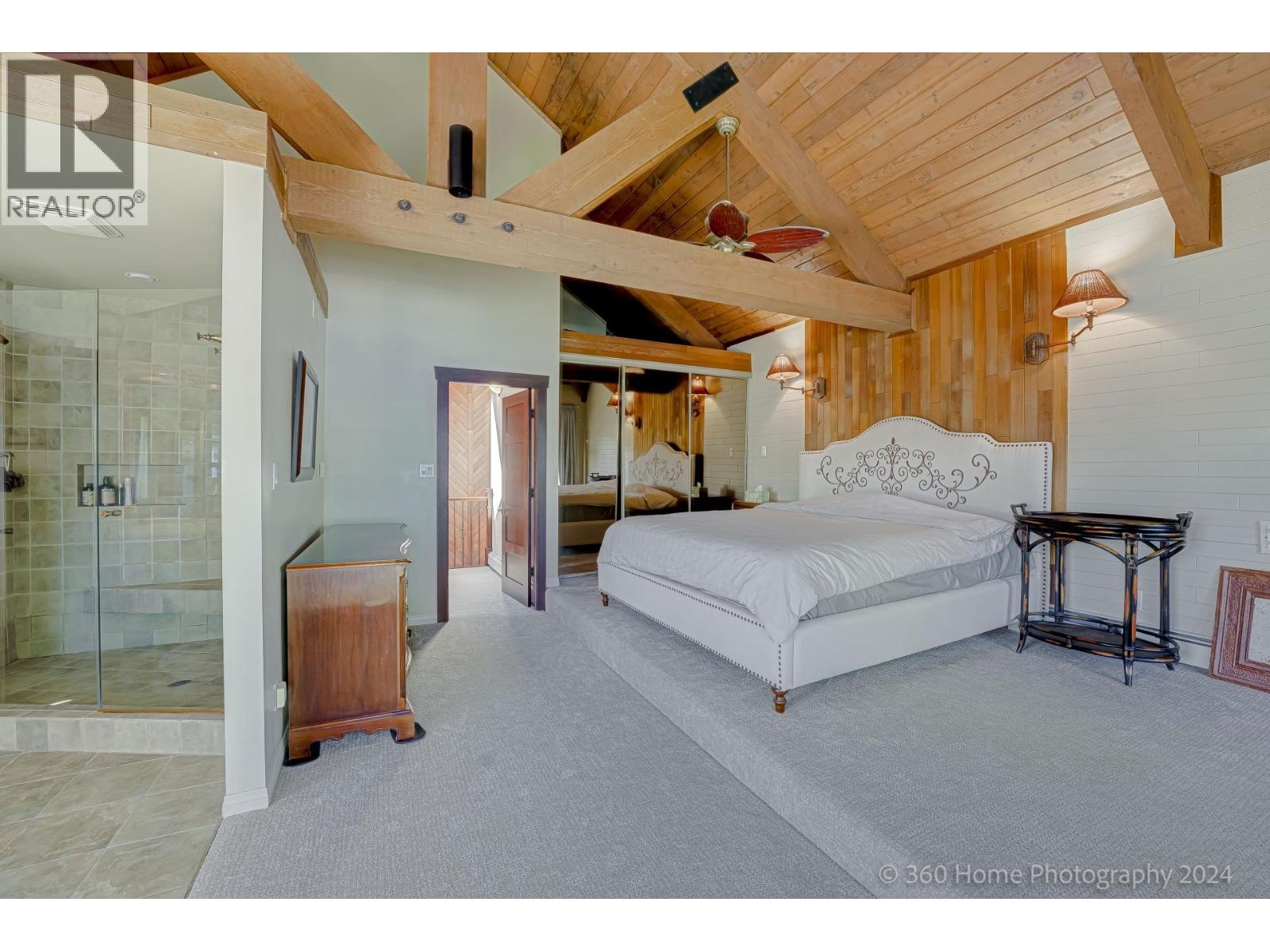 2660 Panorama Drive Property Photo 11