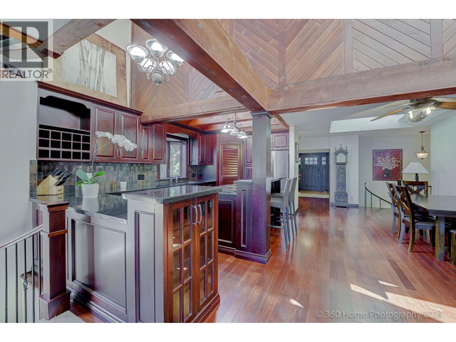 2660 Panorama Drive Property Photo 13