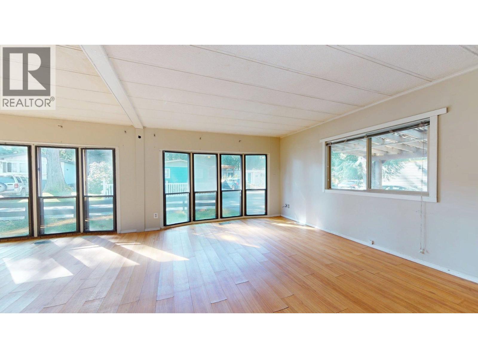 239 1830 Mamquam Road Property Photo 11