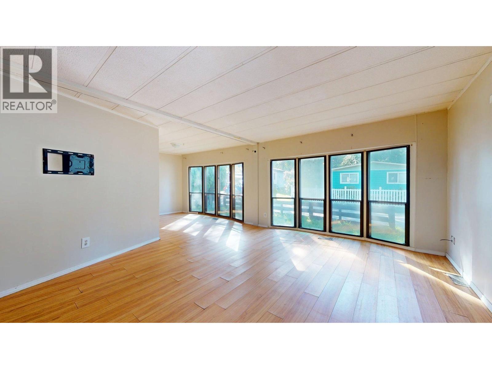 239 1830 Mamquam Road Property Photo 12