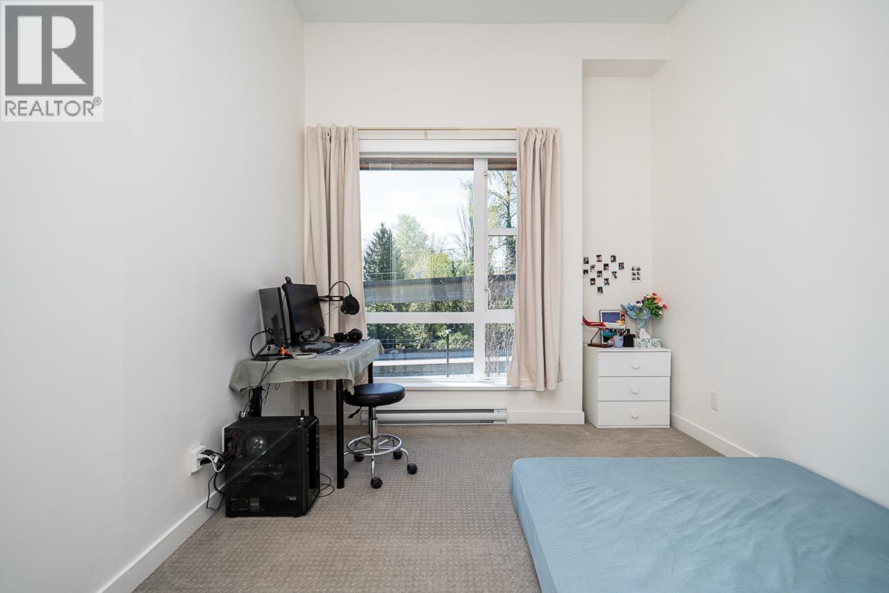 5423 Lougheed Highway Property Photo 13