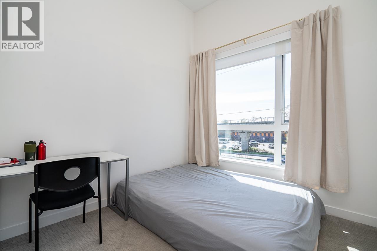 5423 Lougheed Highway Property Photo 17
