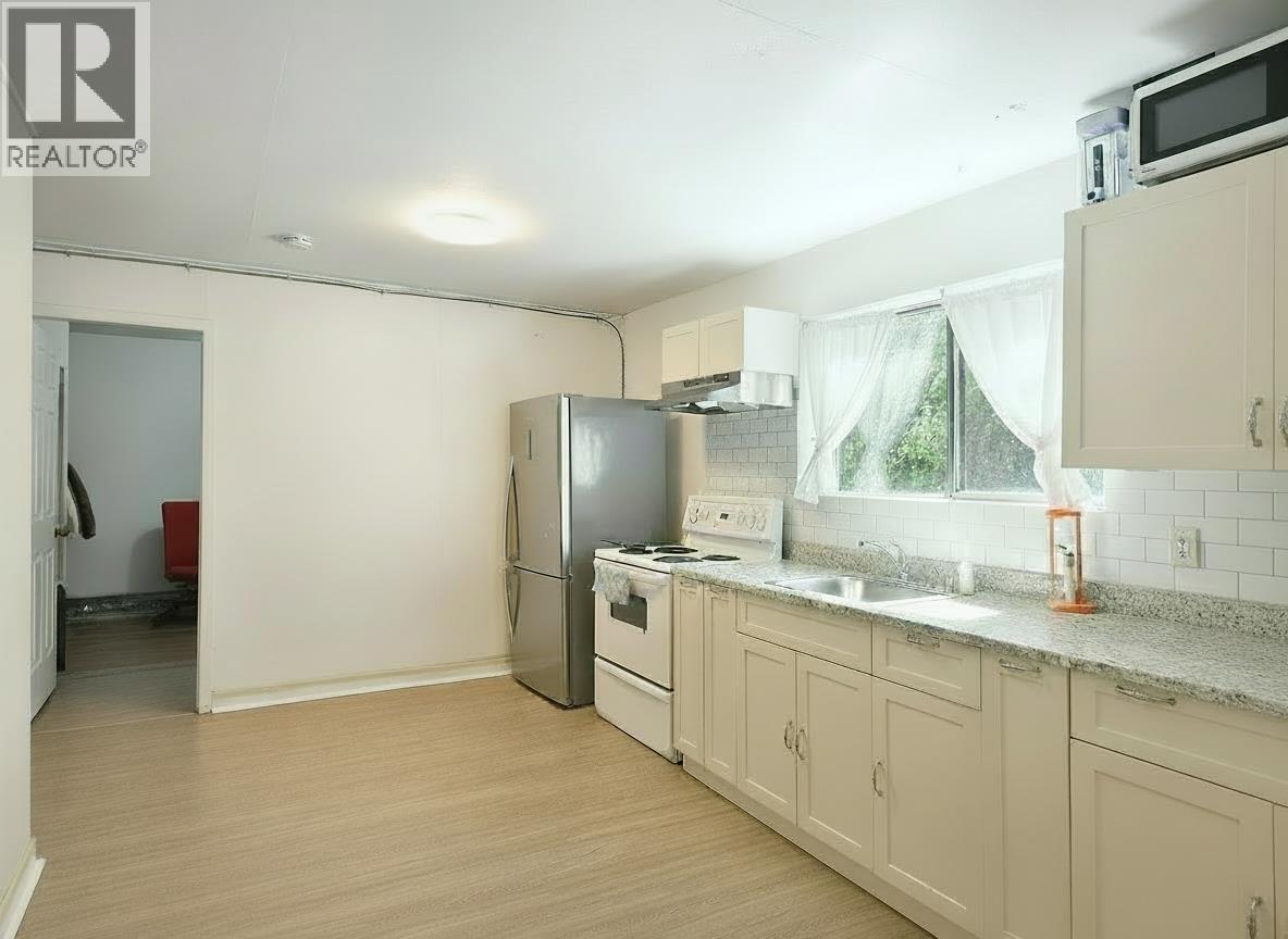 5727 Trail Avenue Property Photo 18