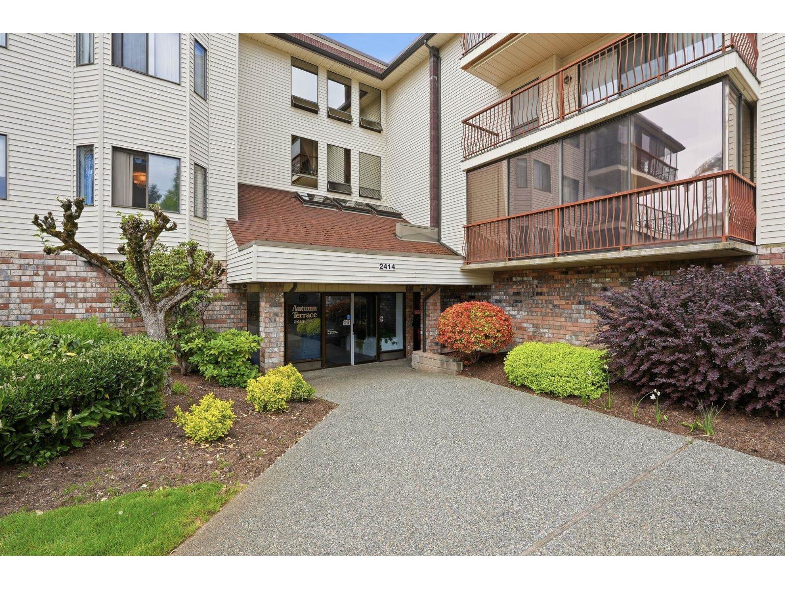 101 2414 Church Street Property Photo 28