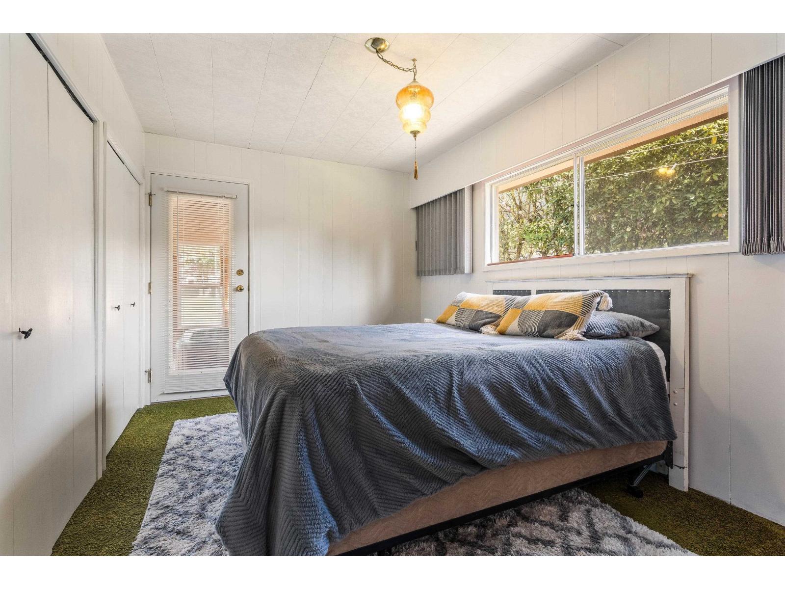 455 Pine Avenue Property Photo 14