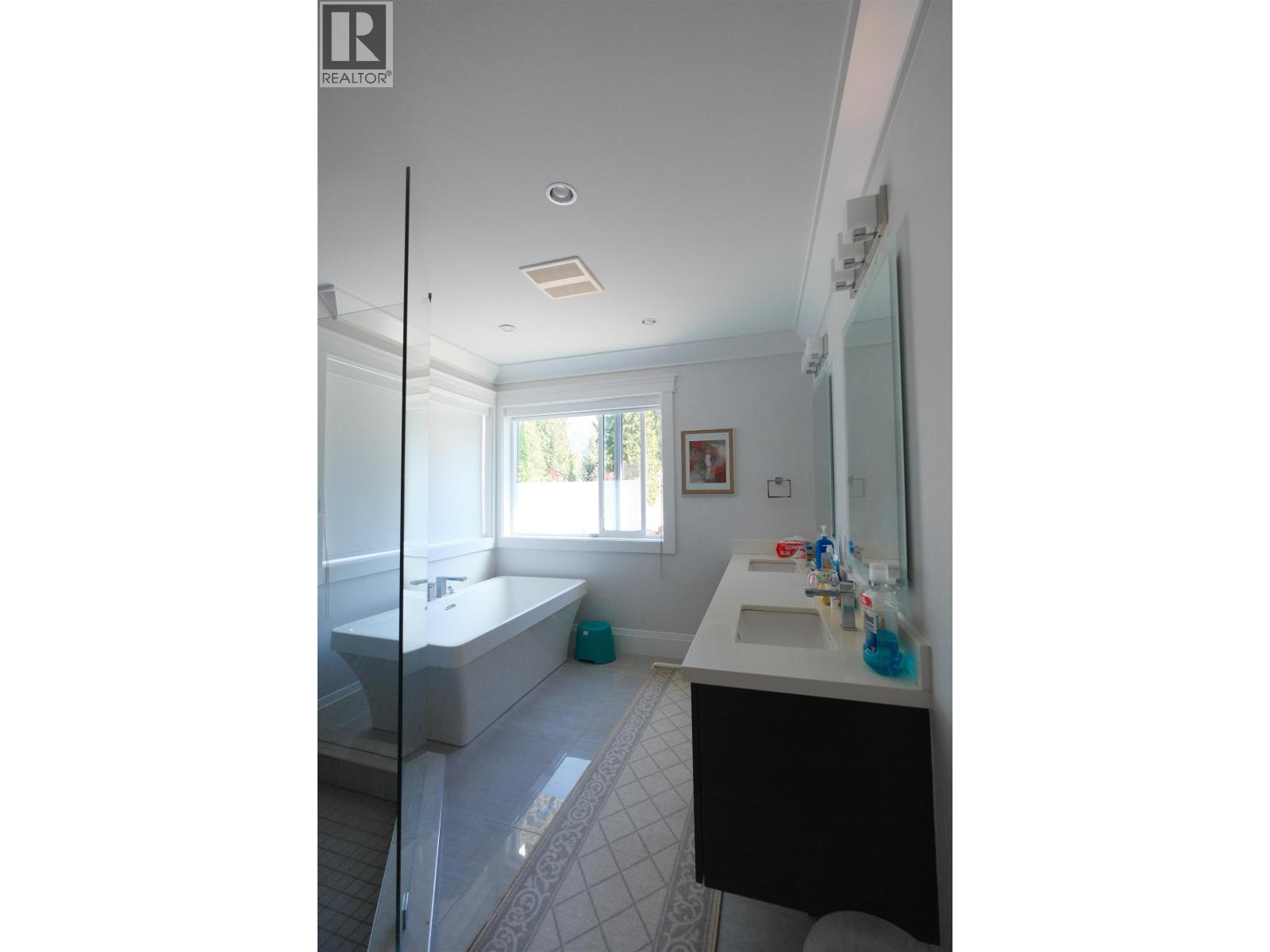 1198 Edgewood Road Property Photo 10