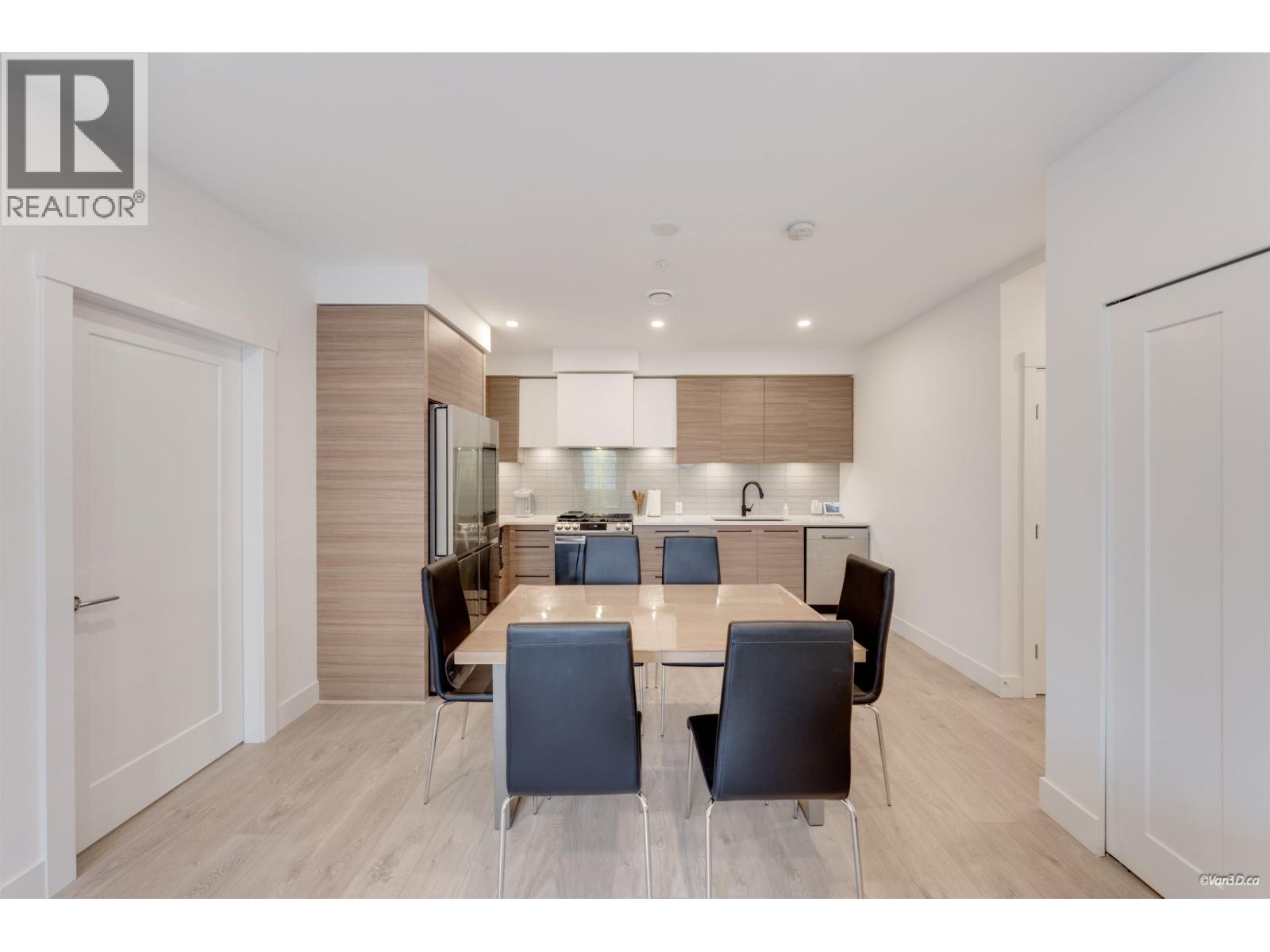 9 8888 Spires Road Property Photo 7