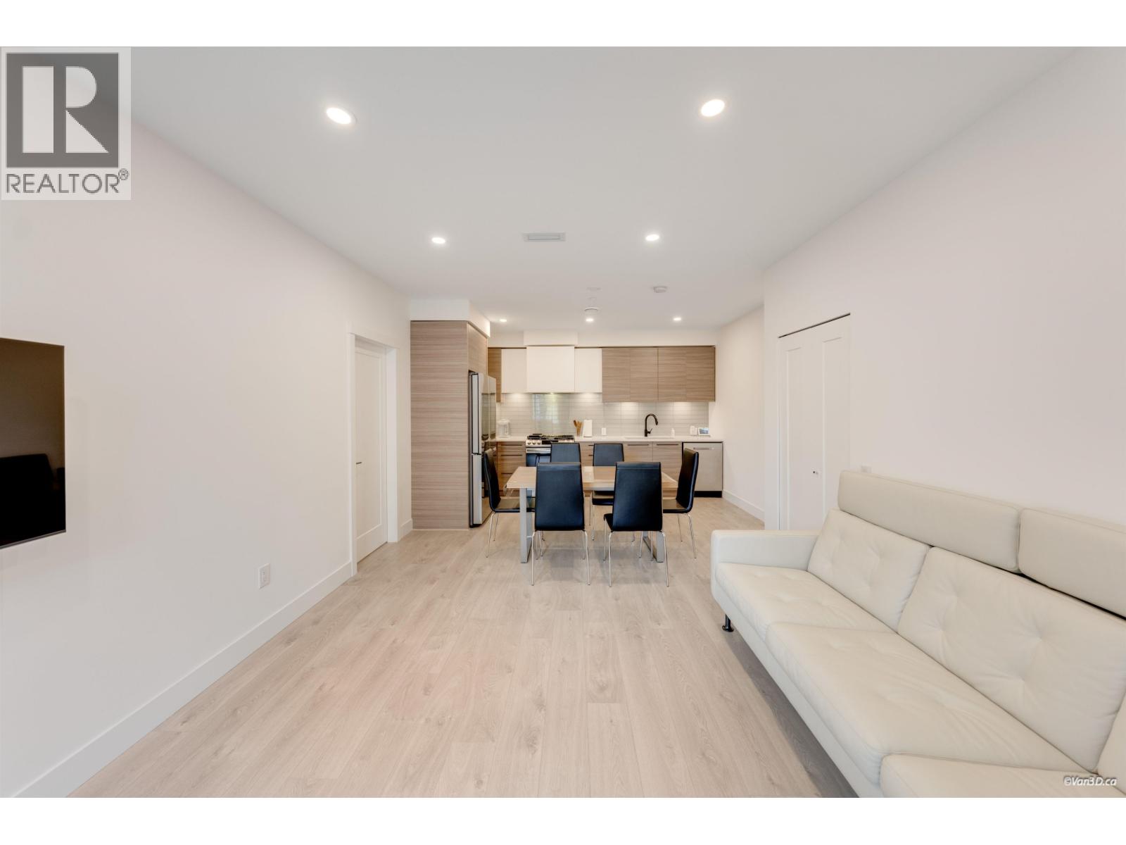 9 8888 Spires Road Property Photo 9